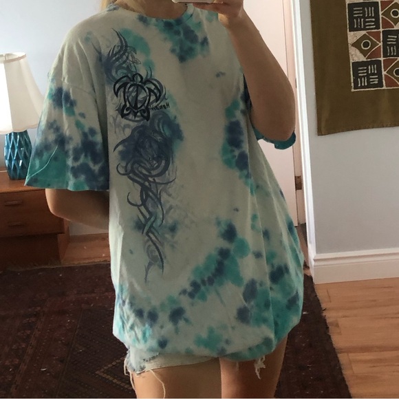 Hawaii Tie Dye Graphic Tee - Picture 3 of 7